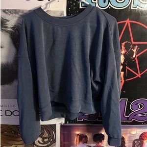 Softstream Perfectly Oversized Cropped Crewneck